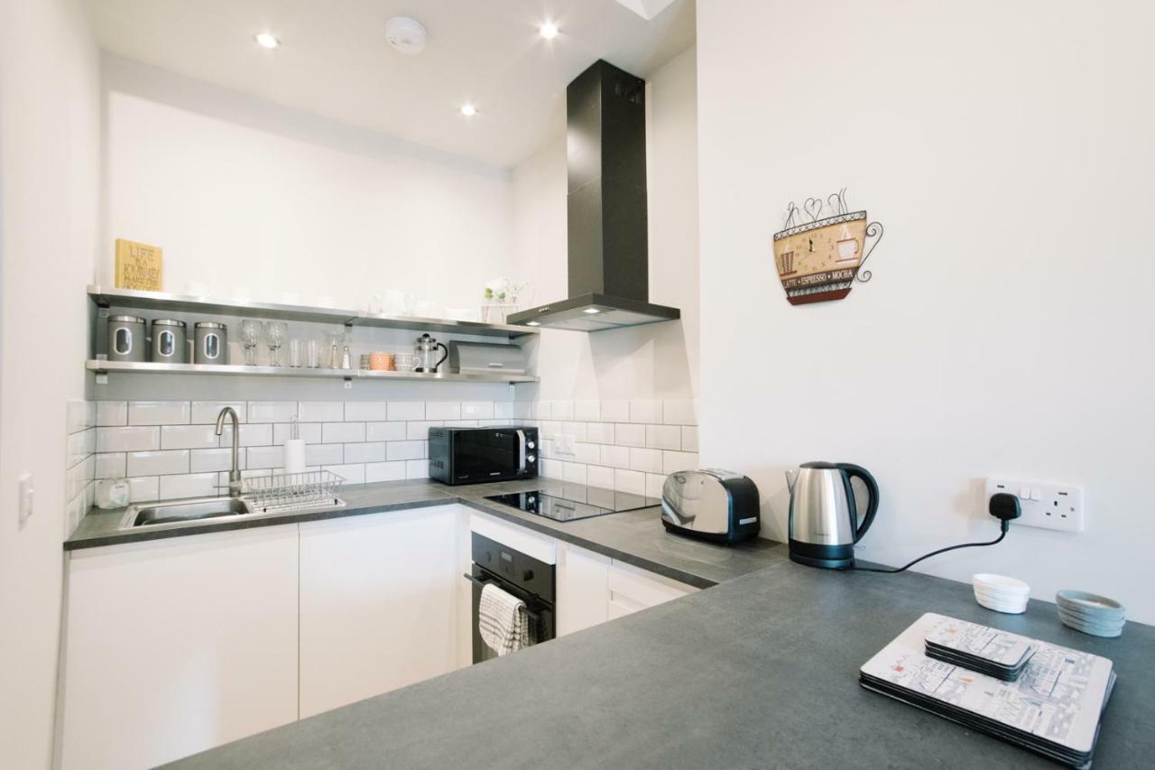 Beautiful City Centre Apartment - Holyrood Park 에든버러 외부 사진