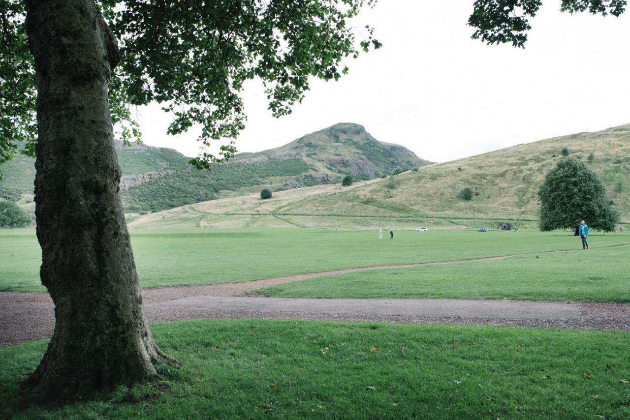 Beautiful City Centre Apartment - Holyrood Park 에든버러 외부 사진
